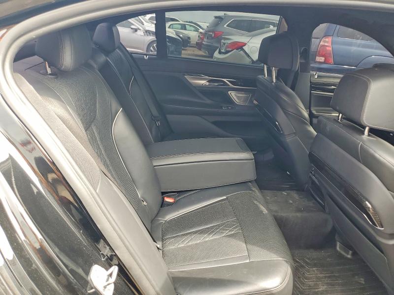 50691546 :رقم المزاد ، WBA7F2C5XJB238327 vin ، 2018 Bmw 750 مزاد بيع