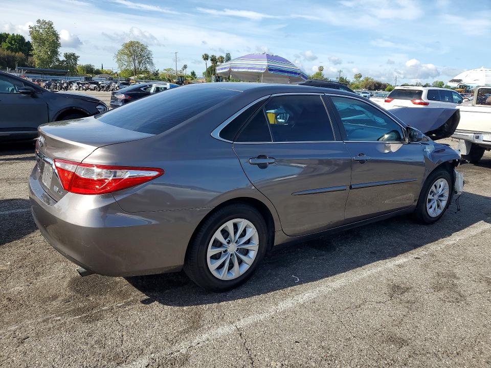 51052376 :رقم المزاد ، 4T1BD1FK2FU167419 vin ، 2015 Toyota Camry Hybrid مزاد بيع