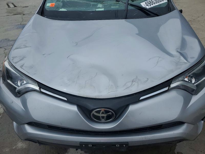 49863086 :رقم المزاد ، 2T3ZFREV9JW450970 vin ، 2018 Toyota Rav4 مزاد بيع