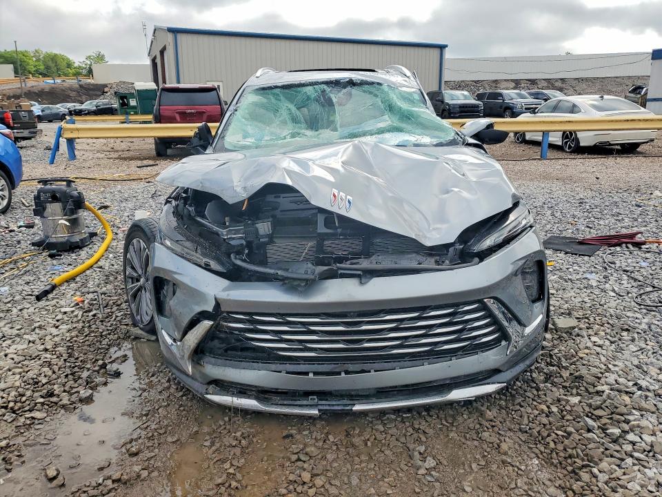 2025 Buick Envision მანქანა იყიდება აუქციონზე, vin: LRBFZKE44SD018714, აუქციონის ნომერი: 51629836