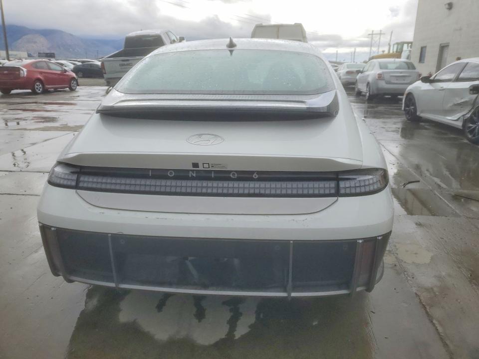 2025 Hyundai Ioniq 6 მანქანა იყიდება აუქციონზე, vin: KMHM24AC2SA102582, აუქციონის ნომერი: 51042526