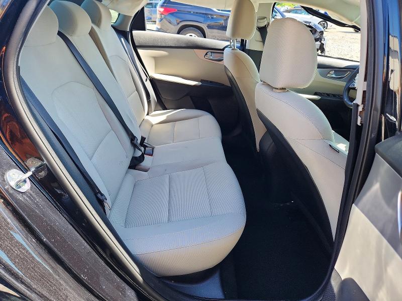 51674786 :رقم المزاد ، 3KPF24AD2NE450325 vin ، 2022 Kia Forte مزاد بيع