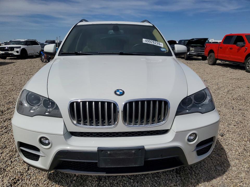 49928226 :رقم المزاد ، 5UXZV4C53D0B15058 vin ، 2013 Bmw X5 مزاد بيع