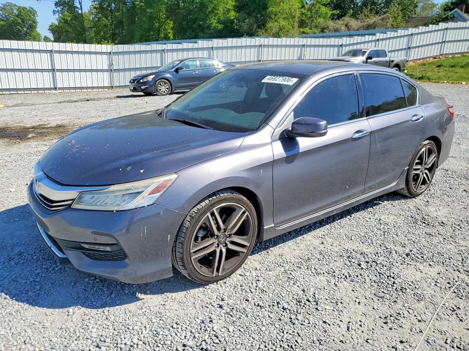 2017 Honda Accord მანქანა იყიდება აუქციონზე, vin: 1HGCR3F9XHA015915, აუქციონის ნომერი: 46927906