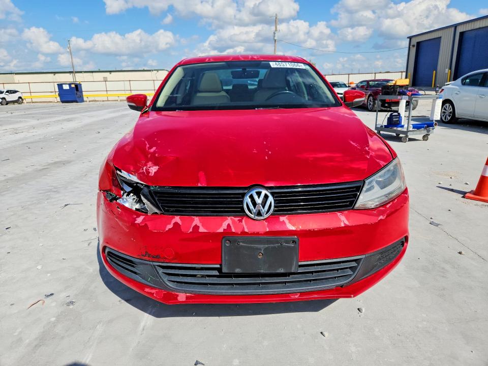 48571066 :رقم المزاد ، 3VWDP7AJ1CM386276 vin ، 2012 Volkswagen Jetta مزاد بيع