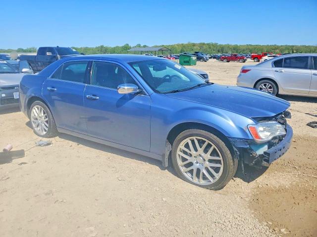50317576 :رقم المزاد ، 2C3CA5CG5BH585497 vin ، 2011 Chrysler 300 مزاد بيع