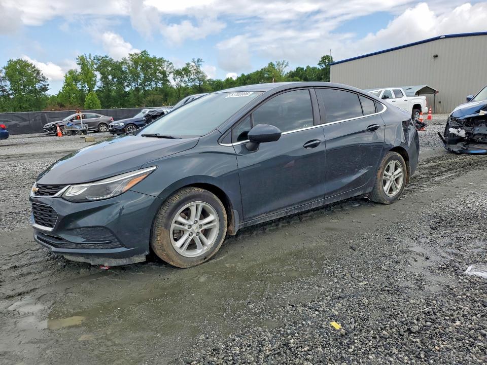 51708986 :رقم المزاد ، 1G1BE5SM9J7224540 vin ، 2018 Chevrolet Cruze مزاد بيع