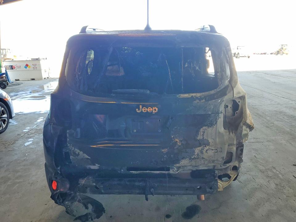 50349676 :رقم المزاد ، ZACCJABT7GPD58806 vin ، 2016 Jeep Renegade مزاد بيع
