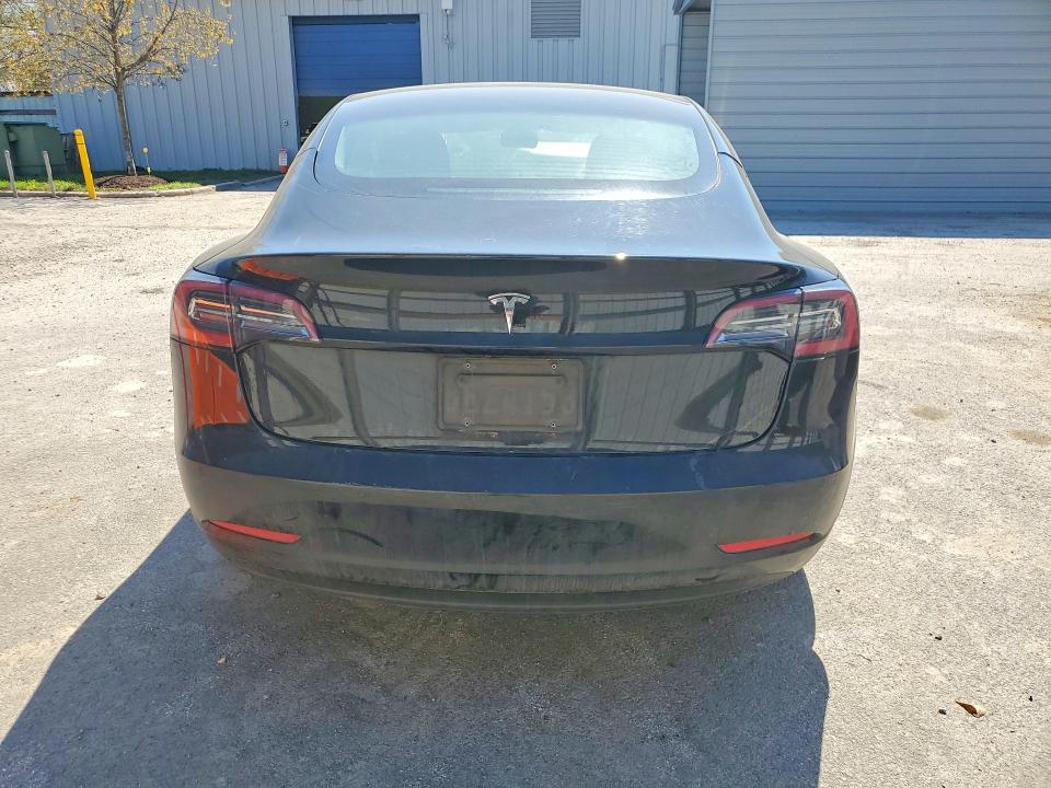 49120606 :رقم المزاد ، 5YJ3E1EA1NF186775 vin ، 2022 Tesla Model 3 مزاد بيع