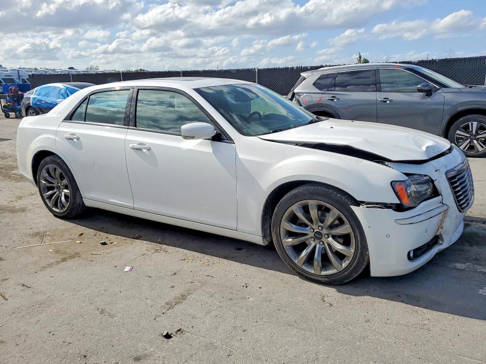 2014 Chrysler 300 მანქანა იყიდება აუქციონზე, vin: 2C3CCABG0EH356976, აუქციონის ნომერი: 51520776