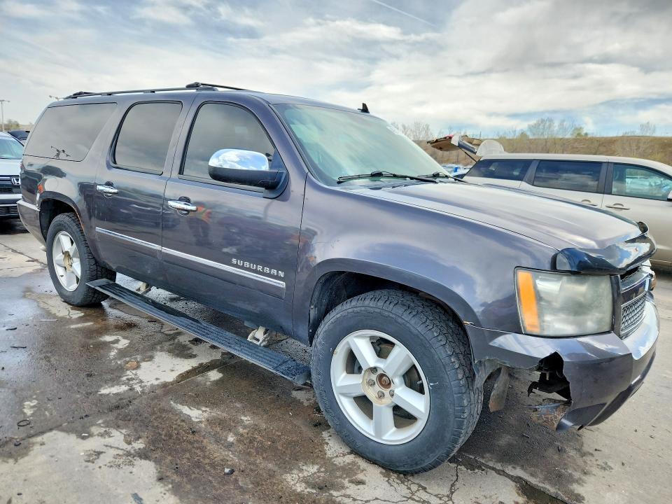 49312816 :رقم المزاد ، 1GNUKKE39AR147237 vin ، 2010 Chevrolet Suburban مزاد بيع