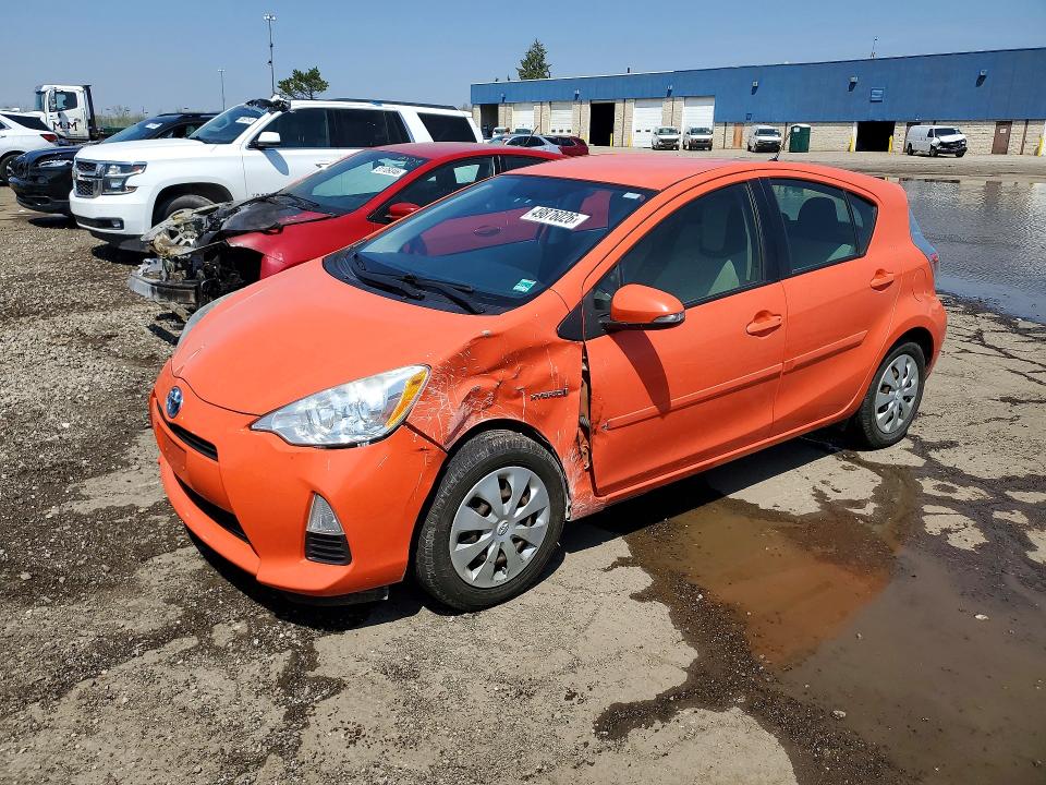 49876026 :رقم المزاد ، JTDKDTB31C1011786 vin ، 2012 Toyota Prius C مزاد بيع