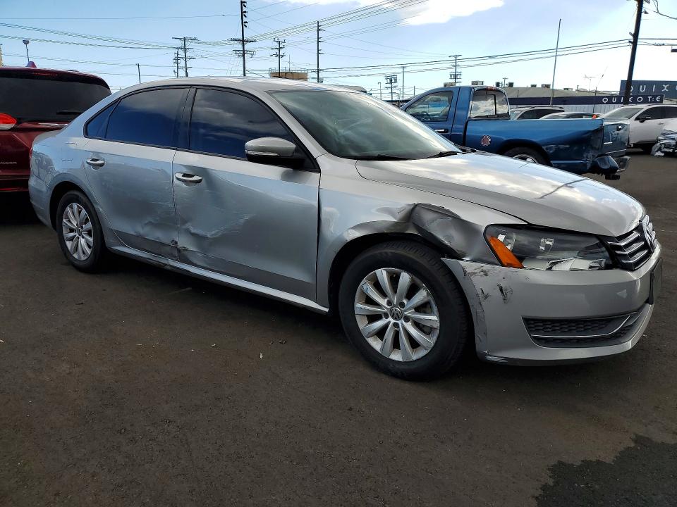 48656496 :رقم المزاد ، 1VWAP7A37DC101264 vin ، 2013 Volkswagen Passat مزاد بيع