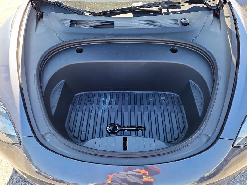 Продажа на аукционе авто 2023 Tesla Model 3, vin: 5YJ3E1EAXPF518716, номер лота: 49119236