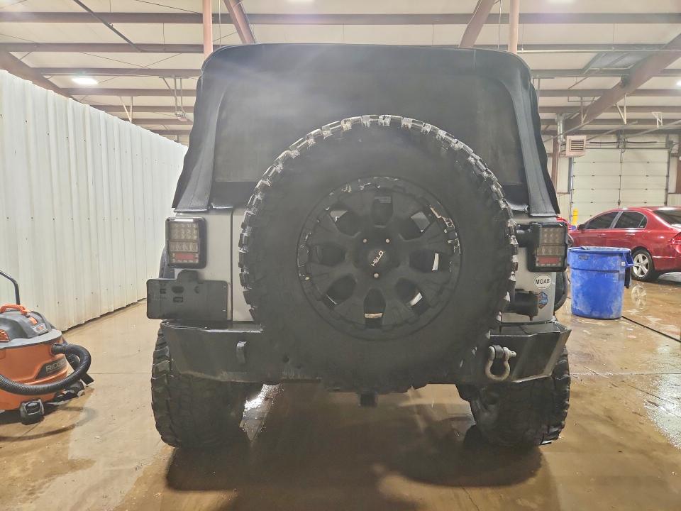 Продажа на аукционе авто 2015 Jeep Wrangler Unlimited, vin: 1C4BJWEG7FL612010, номер лота: 50823686