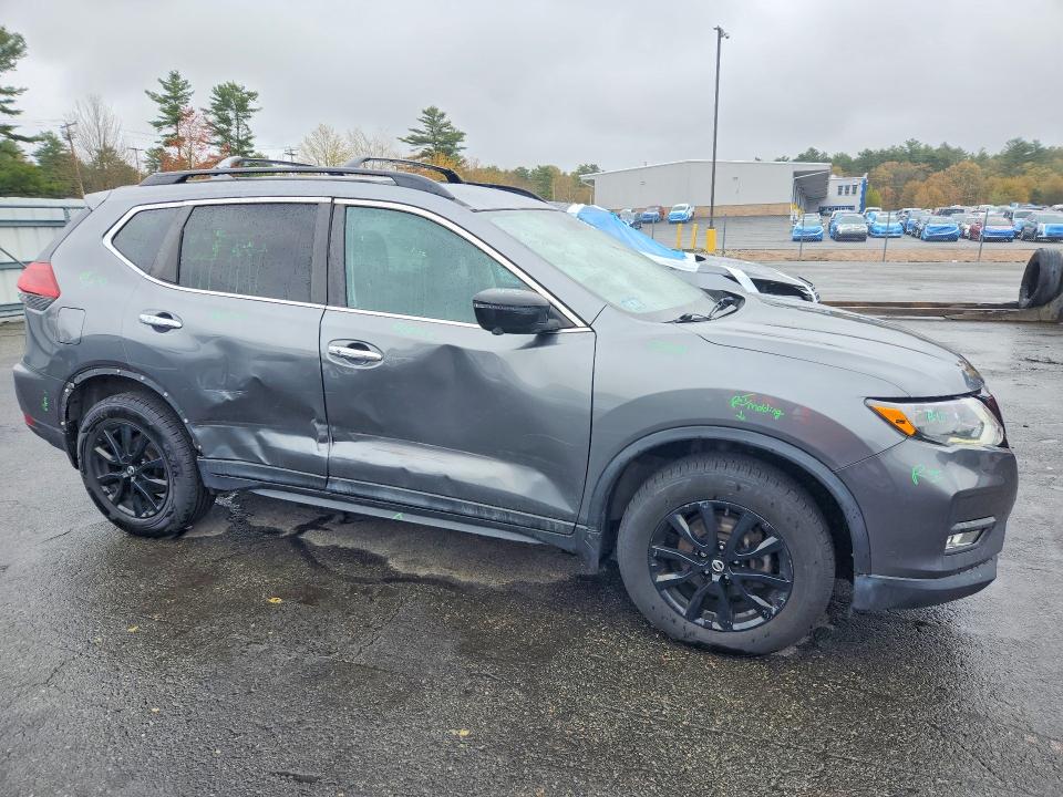 50994476 :رقم المزاد ، 5N1AT2MV2JC758544 vin ، 2018 Nissan Rogue مزاد بيع