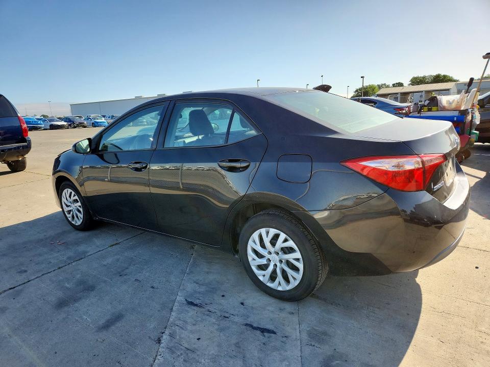 50058896 :رقم المزاد ، 2T1BURHE2JC004687 vin ، 2018 Toyota Corolla مزاد بيع