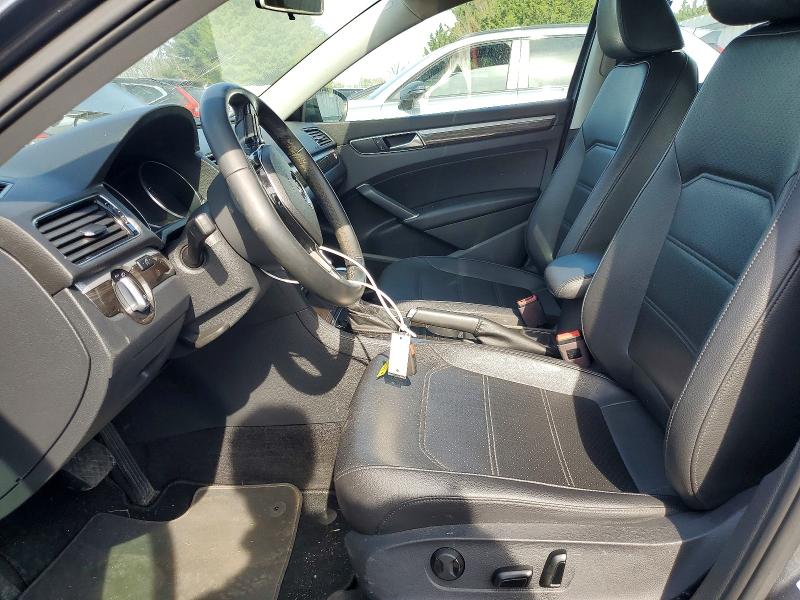 47740336 :رقم المزاد ، 1VWBA7A33JC045616 vin ، 2018 Volkswagen Passat مزاد بيع