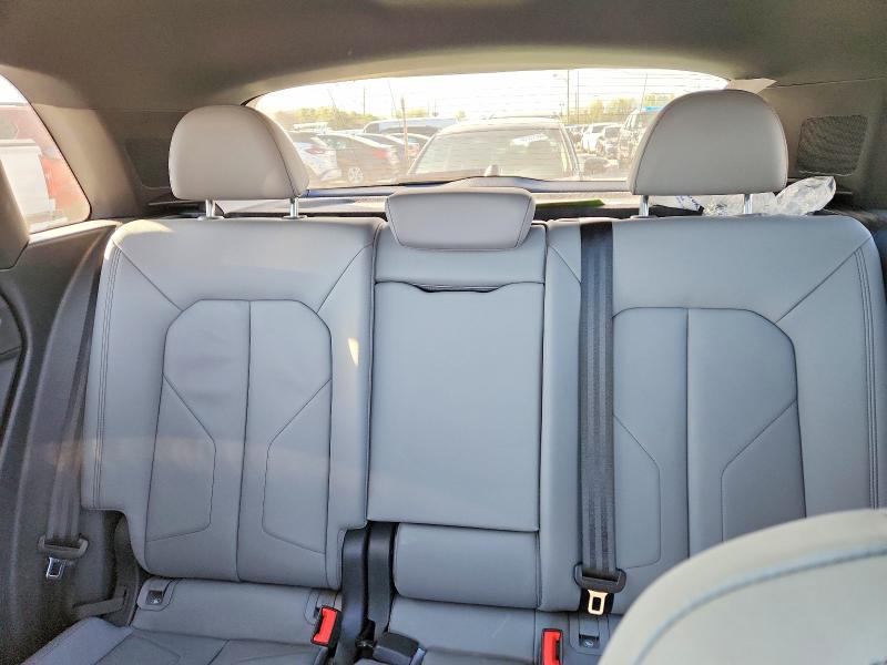 48471266 :رقم المزاد ، WA1EECF36N1135795 vin ، 2022 Audi Q3 مزاد بيع
