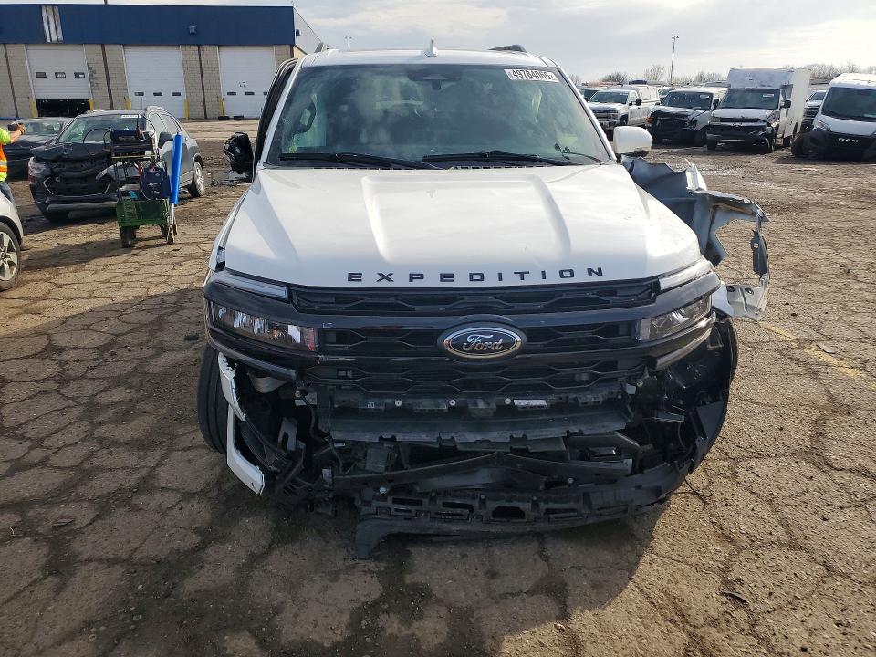 Продажа на аукционе авто 2024 Ford Expedition, vin: 1FMJU2A80REB14035, номер лота: 49784066