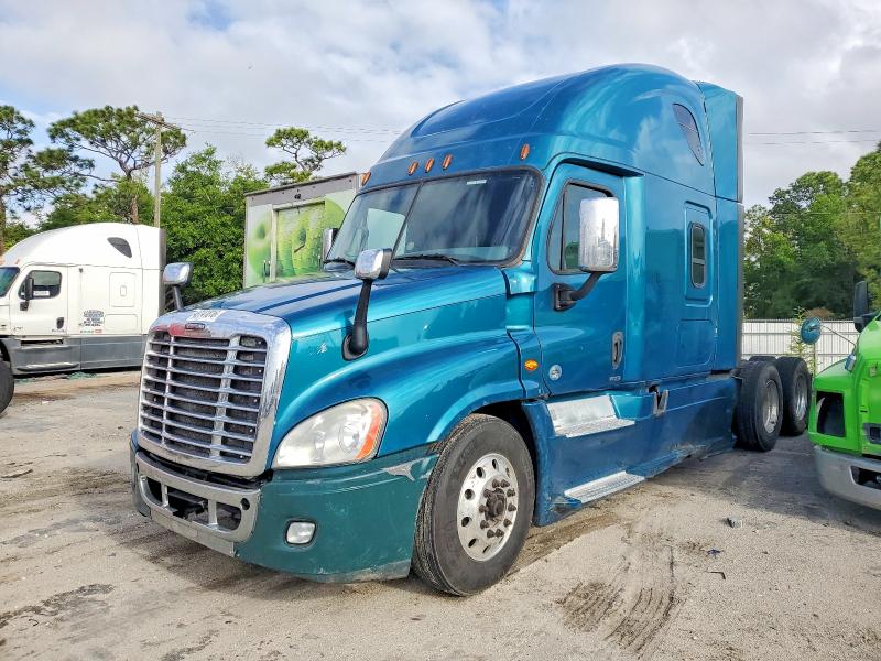 49141816 :رقم المزاد ، 3AKJGLD56GSGR9246 vin ، 2016 Freightliner Cascadia 125 مزاد بيع