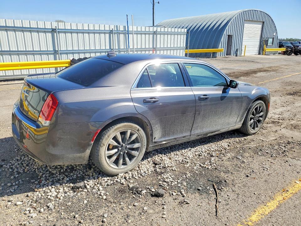 Продажа на аукционе авто 2019 Chrysler 300, vin: 2C3CCARG9KH569152, номер лота: 48975276