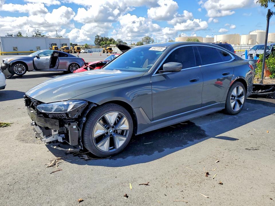 49427326 :رقم المزاد ، WBY23HD08SFU24341 vin ، 2025 Bmw I4 مزاد بيع