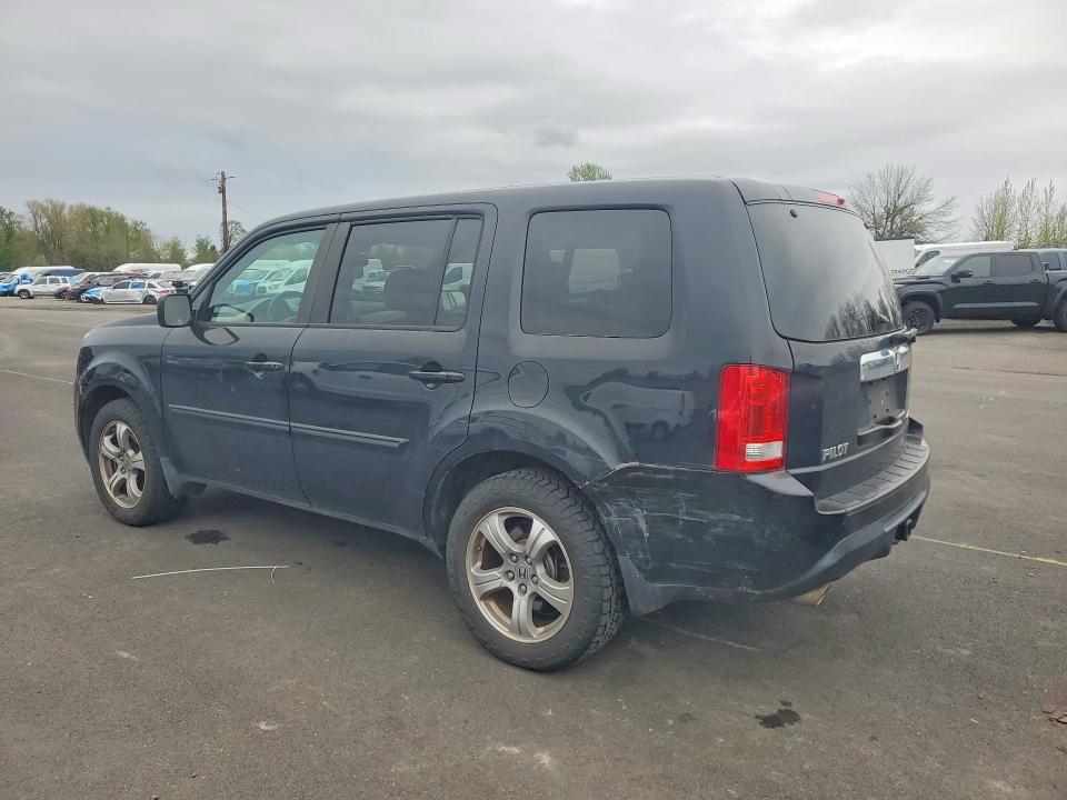 48958586 :رقم المزاد ، 5FNYF4H55EB040141 vin ، 2014 Honda Pilot مزاد بيع