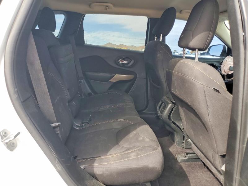 Продаж на аукціоні авто 2017 Jeep Cherokee, vin: 1C4PJLCB1HW660583, номер лоту: 48796476