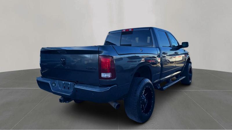 51712466 :رقم المزاد ، 3C6UR5FL6HG721170 vin ، 2017 Ram 2500 مزاد بيع