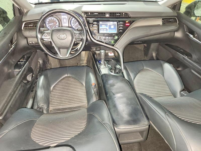 50460906 :رقم المزاد ، 4T1B11HK9KU192737 vin ، 2019 Toyota Camry مزاد بيع