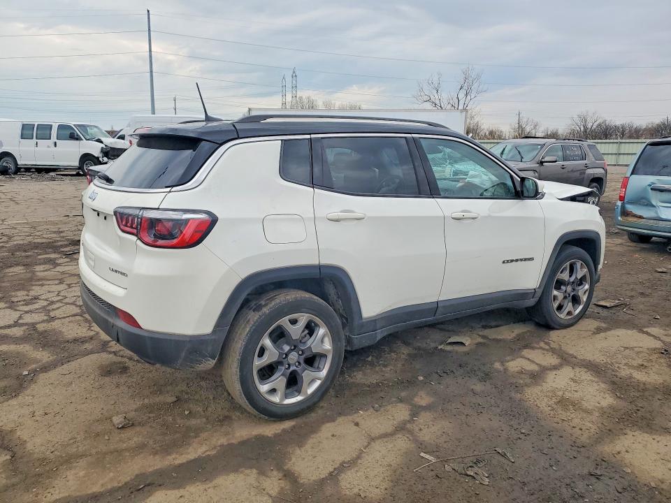 49076816 :رقم المزاد ، 3C4NJDCB9KT800857 vin ، 2019 Jeep Compass مزاد بيع