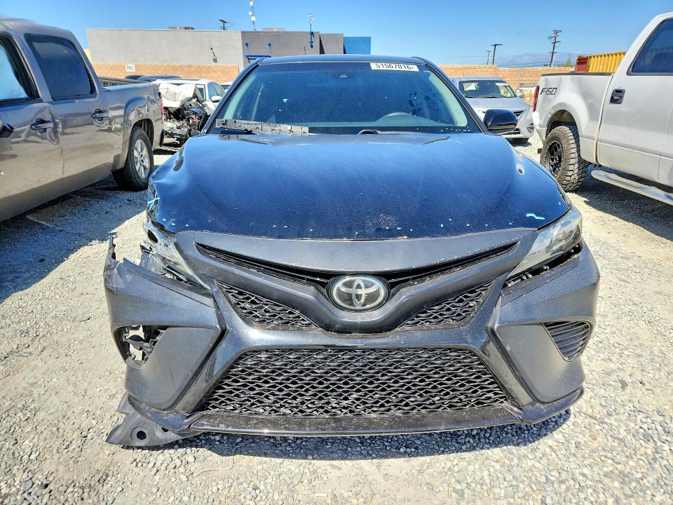 2018 Toyota Camry მანქანა იყიდება აუქციონზე, vin: 4T1B11HK5JU116849, აუქციონის ნომერი: 51567016
