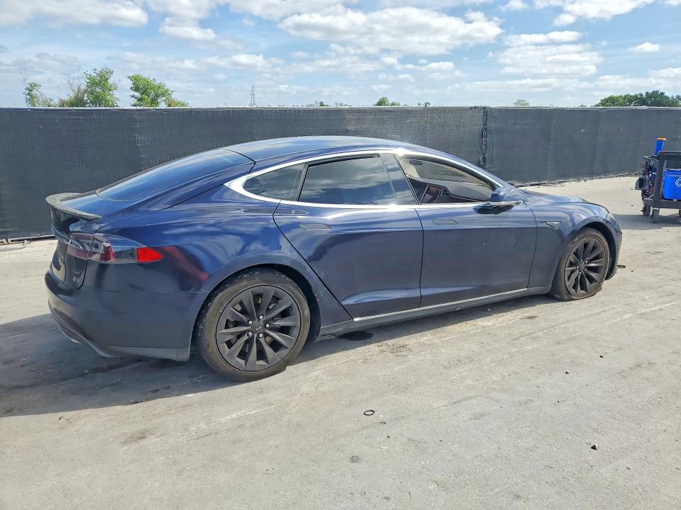 Продажа на аукционе авто 2015 Tesla Model S, vin: 5YJSA1H23FFP77364, номер лота: 49429146