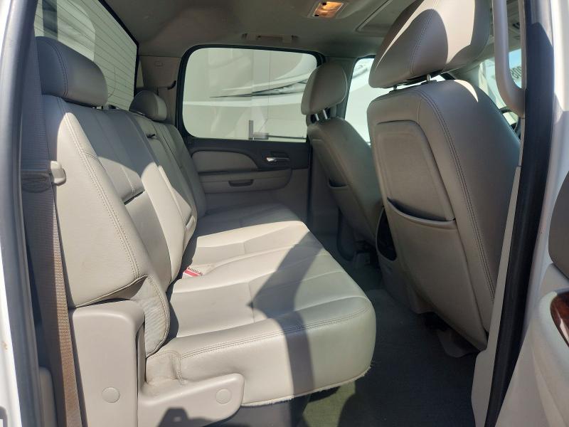 49130876 :رقم المزاد ، 1GC7K1B6XAF103893 vin ، 2010 Chevrolet Silverado مزاد بيع