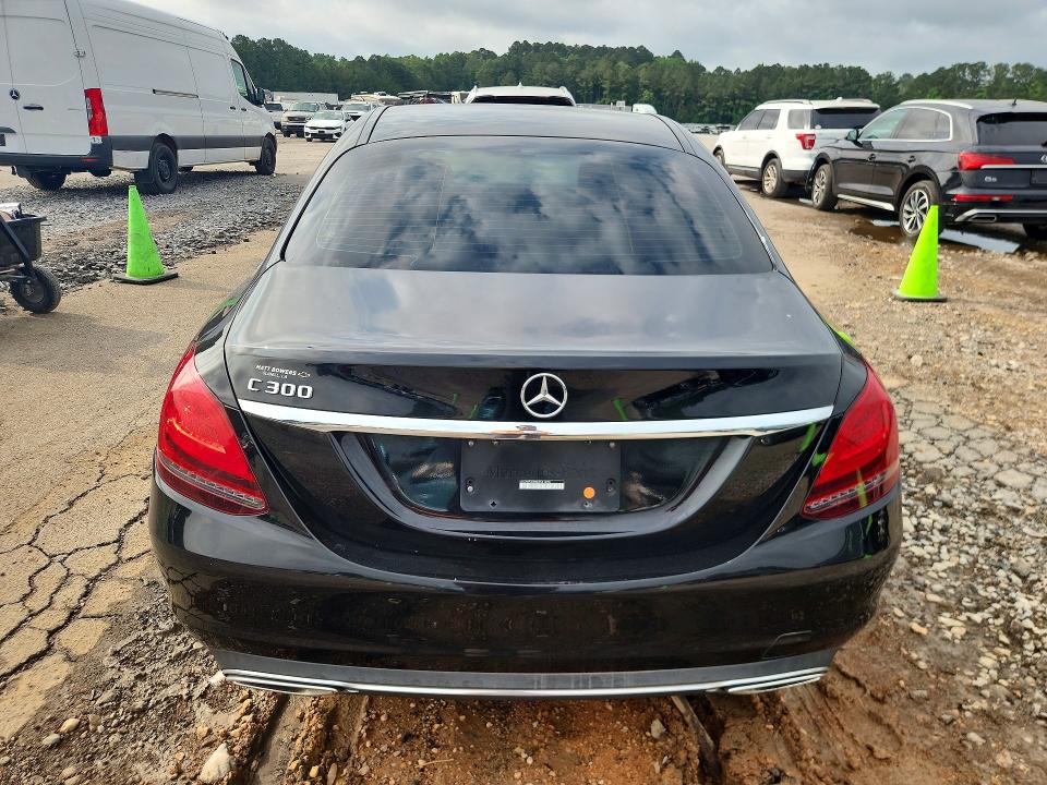 51512636 :رقم المزاد ، WDDWF8DB8LR561023 vin ، 2020 Mercedes-benz C مزاد بيع