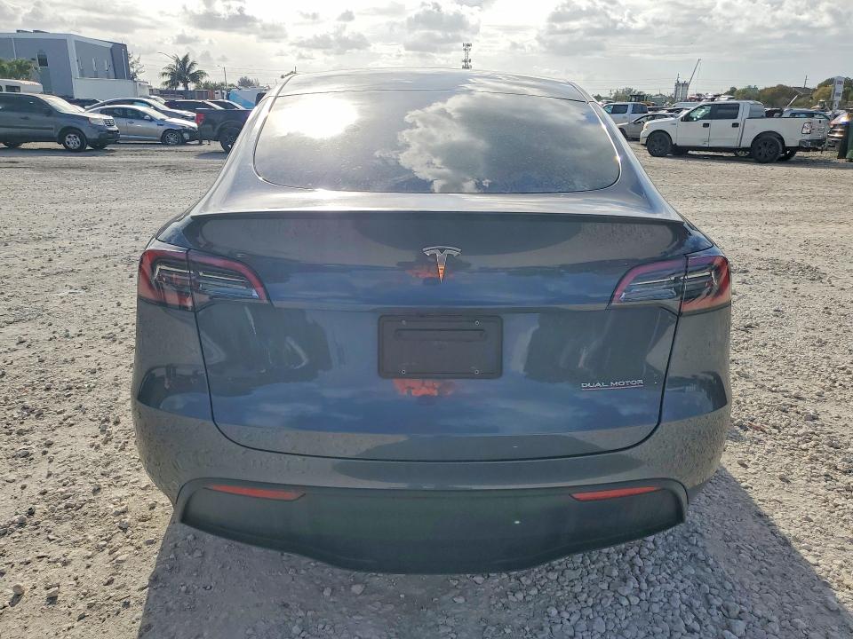 Продажа на аукционе авто 2023 Tesla Model Y, vin: 7SAYGDEF6PF924282, номер лота: 48297326