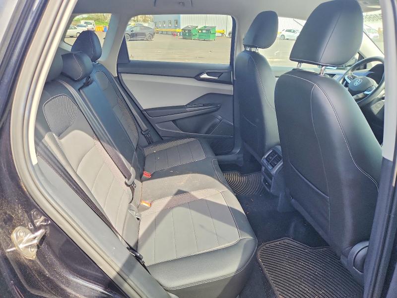 Продаж на аукціоні авто 2022 Volkswagen Taos, vin: 3VVWX7B24NM091065, номер лоту: 49046666