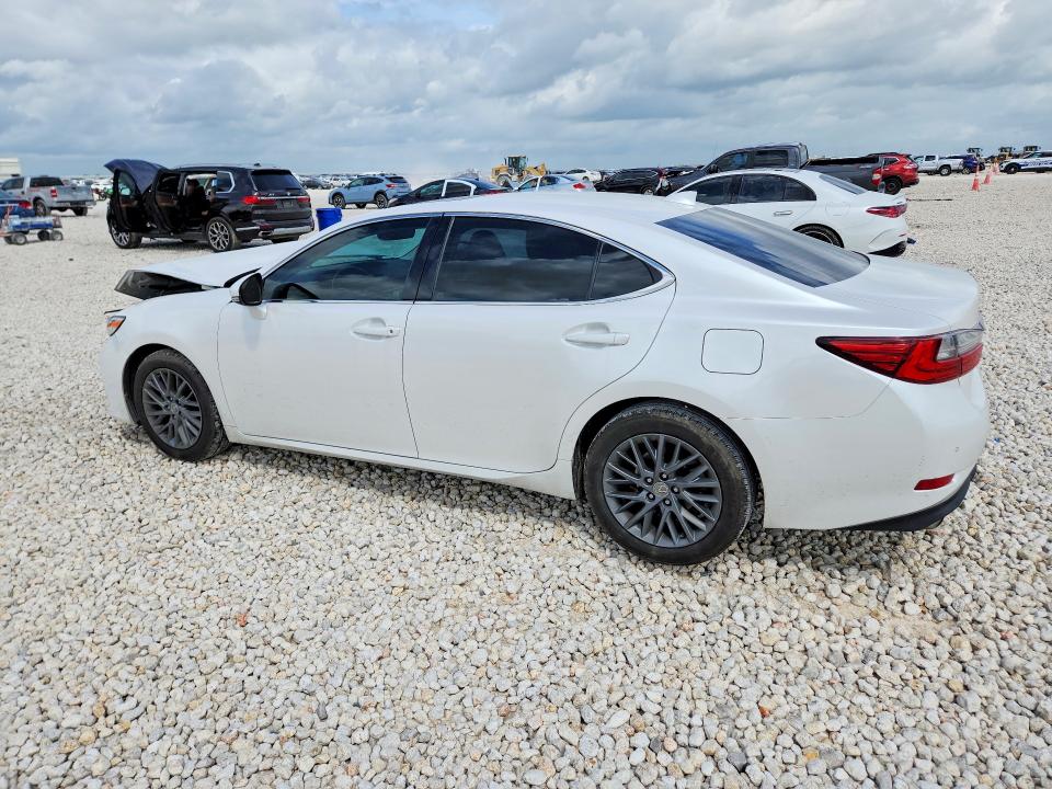 49215806 :رقم المزاد ، 58ABK1GG3JU098550 vin ، 2018 Lexus Es مزاد بيع