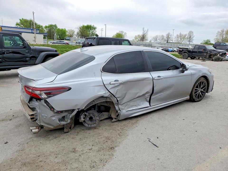 49554666 :رقم المزاد ، 4T1G11AK1PU835539 vin ، 2023 Toyota Camry مزاد بيع