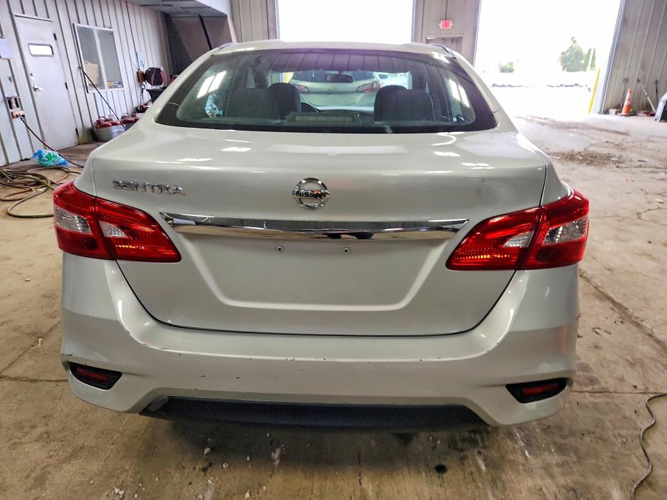 2017 Nissan Sentra მანქანა იყიდება აუქციონზე, vin: 3N1AB7APXHY307652, აუქციონის ნომერი: 50938376
