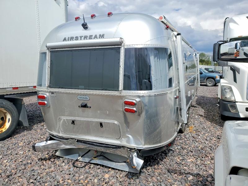 51236976 :رقم المزاد ، 1STTNYL22RJ572643 vin ، 2024 Airstream Trailer مزاد بيع