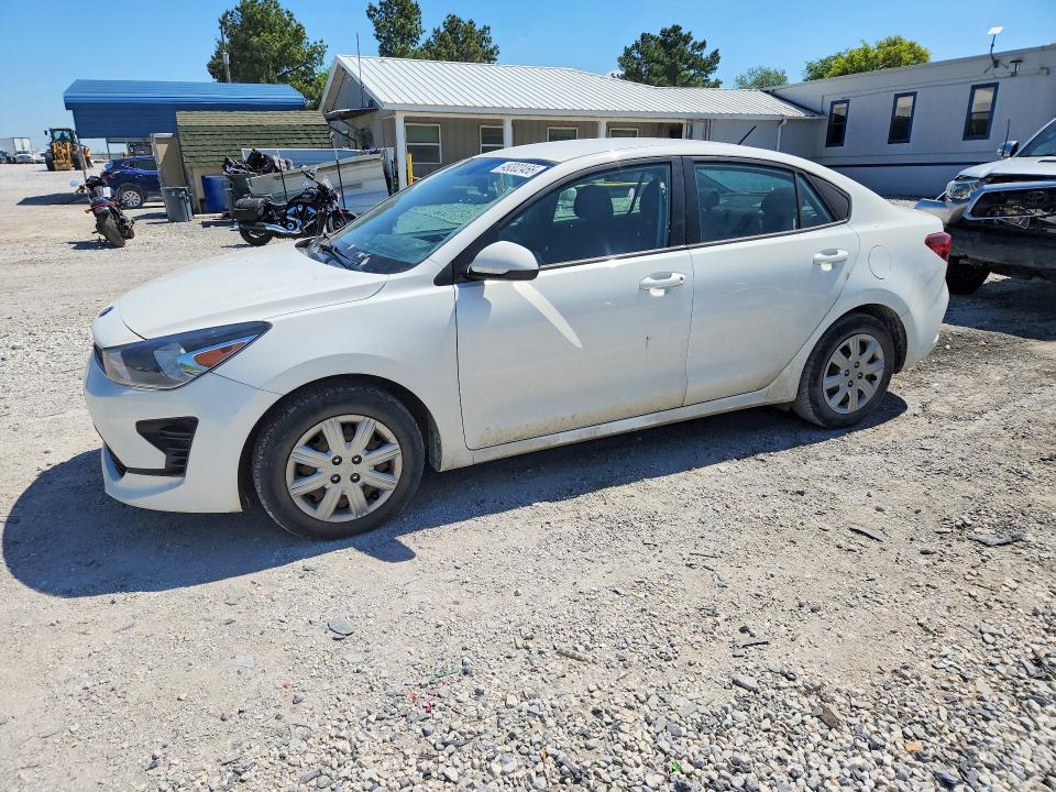 49302466 :رقم المزاد ، 3KPA24AD3ME392802 vin ، 2021 Kia Rio مزاد بيع