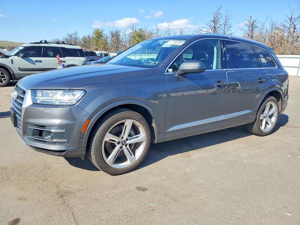 2019 Audi Q7 მანქანა იყიდება აუქციონზე, vin: WA1VAAF72KD020396, აუქციონის ნომერი: 47290396