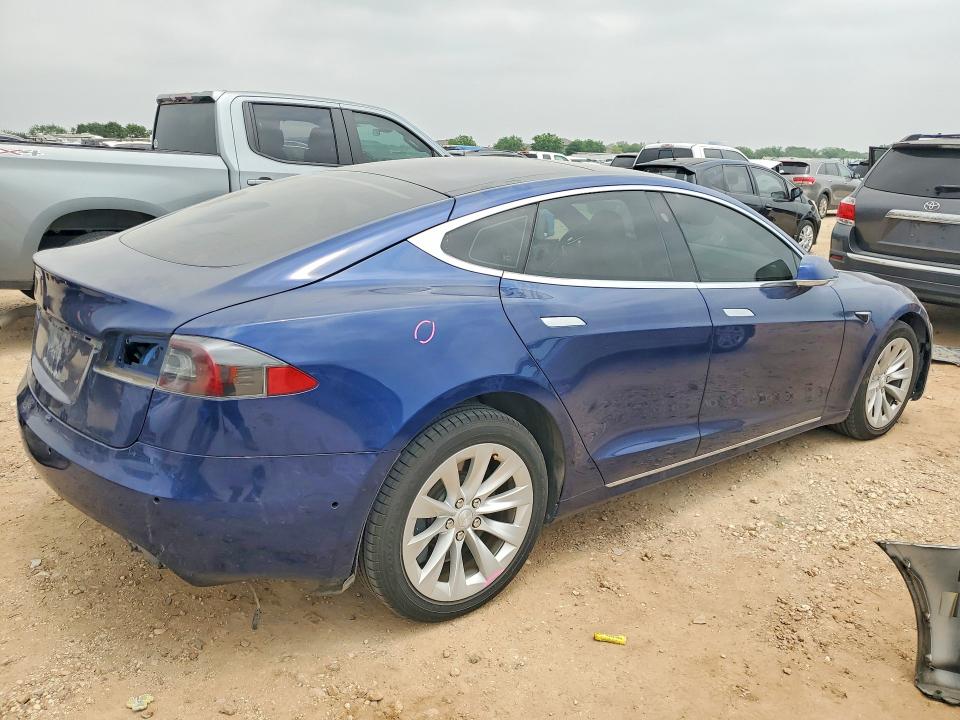 Продажа на аукционе авто 2017 Tesla Model S, vin: 5YJSA1E24HF188136, номер лота: 51124246