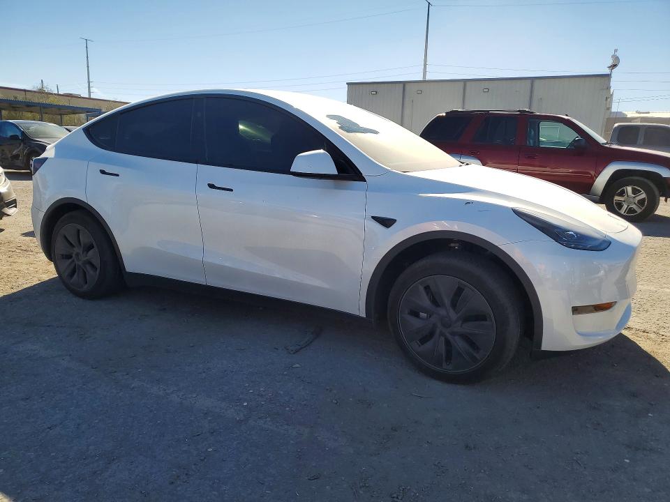 Продаж на аукціоні авто 2025 Tesla Model Y, vin: 7SAYGDED5SF216144, номер лоту: 47925976