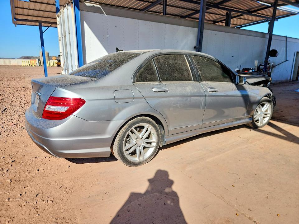 Продажа на аукционе авто 2014 Mercedes-benz C, vin: WDDGF4HB3EG156886, номер лота: 49820496