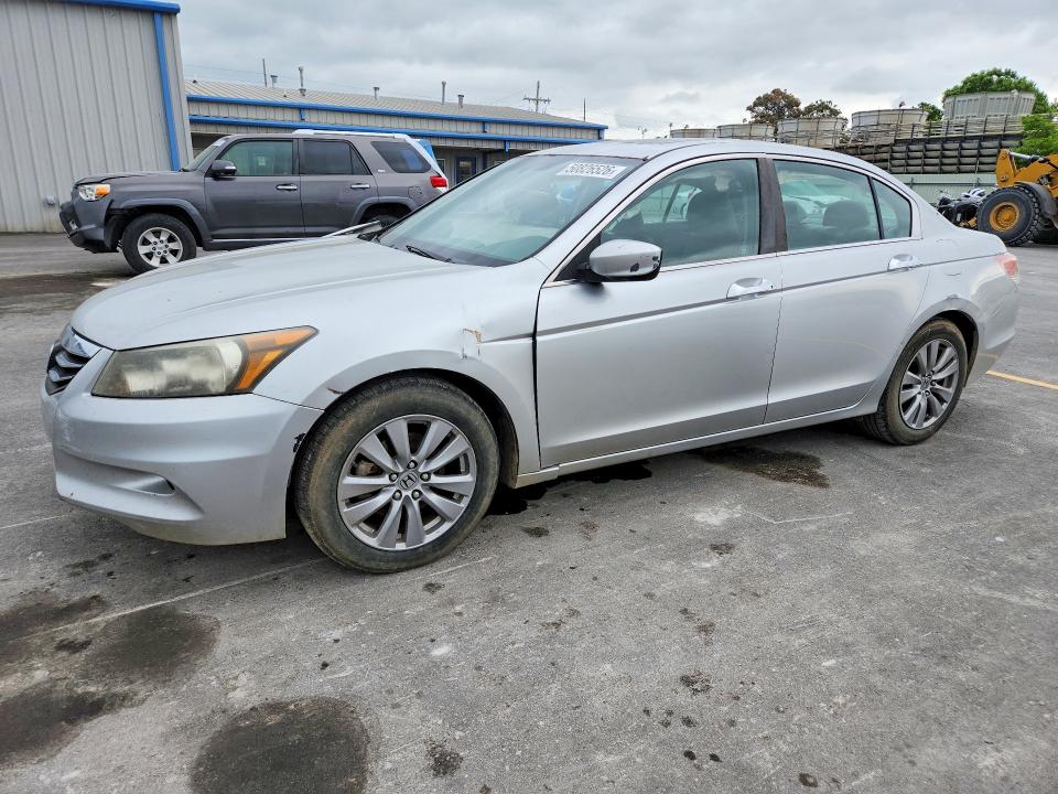 50826526 :رقم المزاد ، 1HGCP3F80CA006128 vin ، 2012 Honda Accord مزاد بيع