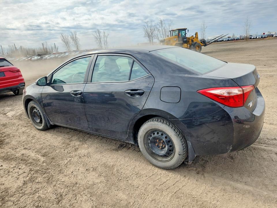 50700426 :رقم المزاد ، 2T1BURHE6JC077190 vin ، 2018 Toyota Corolla مزاد بيع
