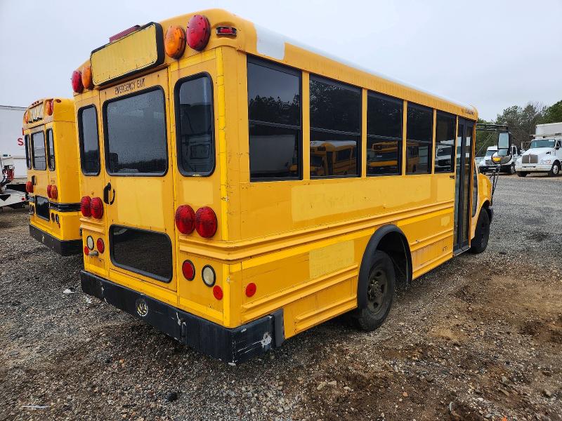 47119136 :رقم المزاد ، 1GBHG316091114840 vin ، 2009 Chev Bus مزاد بيع